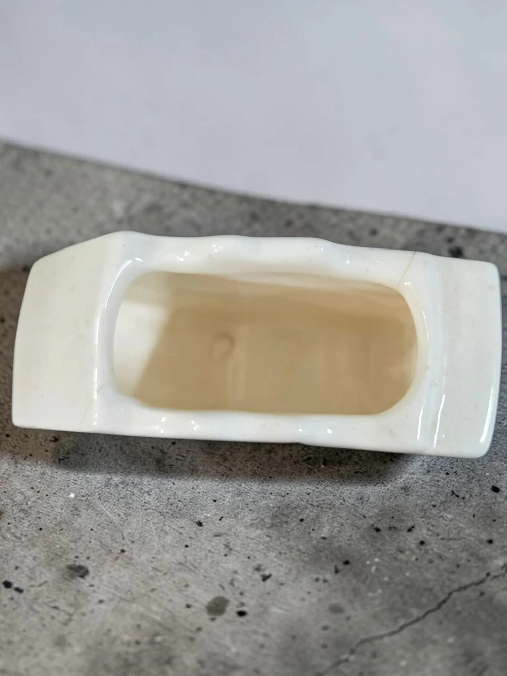Vintage Las Vegas Poker Hand Mini Ceramic Ashtray Casino Souvenir Tobacciana